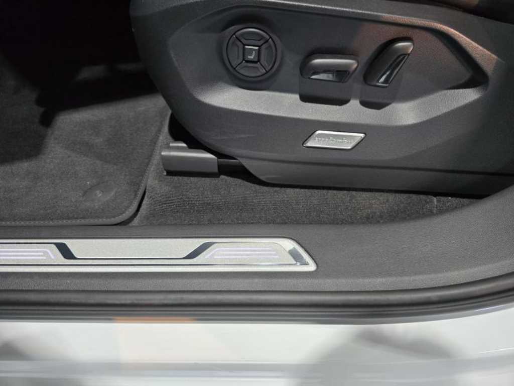 Volkswagen Touareg - Vista 11