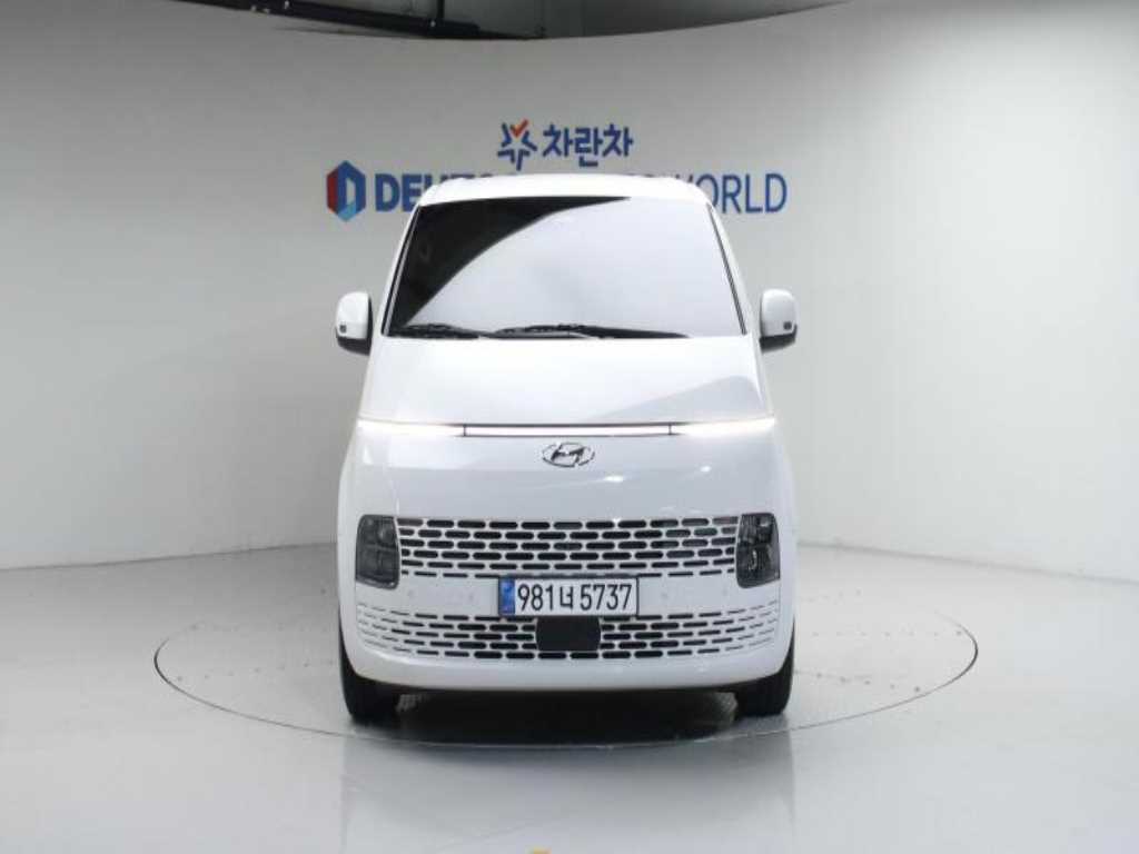 HYUNDAI Staria 2023 Blanco - Importación desde Corea - HF Imports Iquique - Foto 1