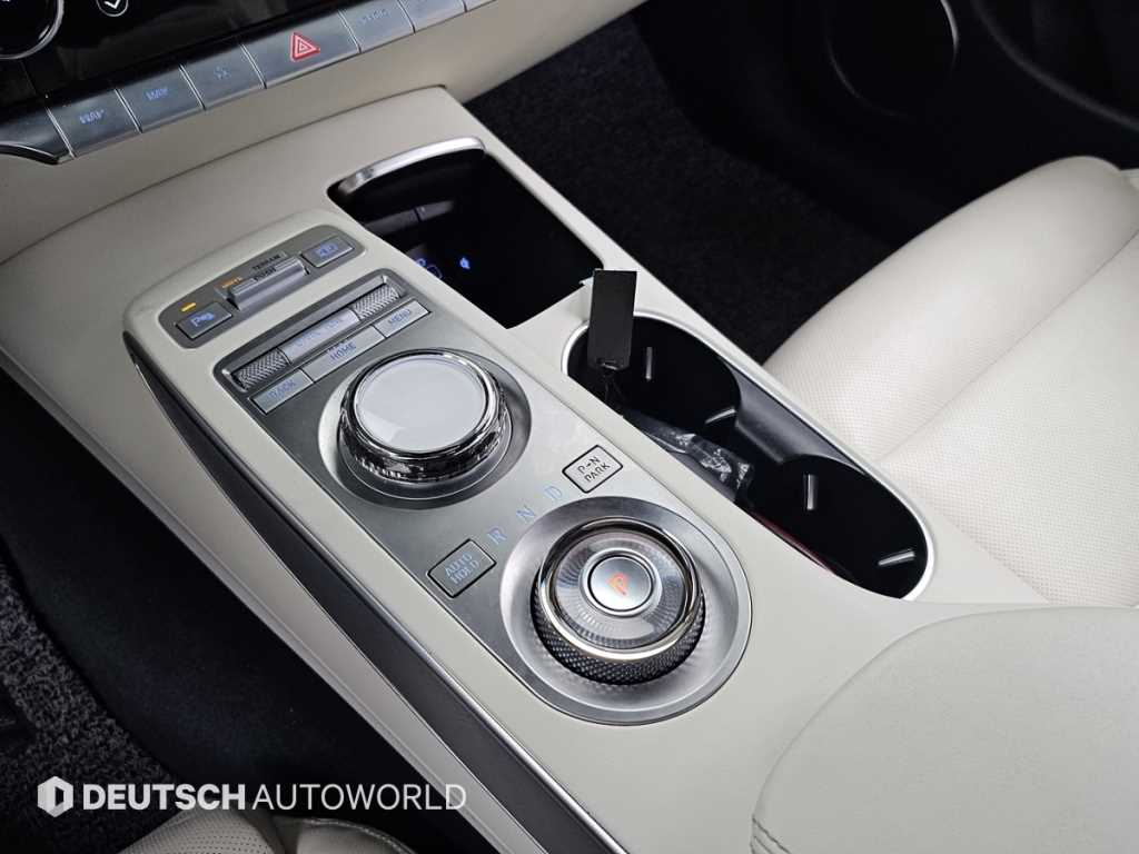 Genesis GV70 - Vista 9