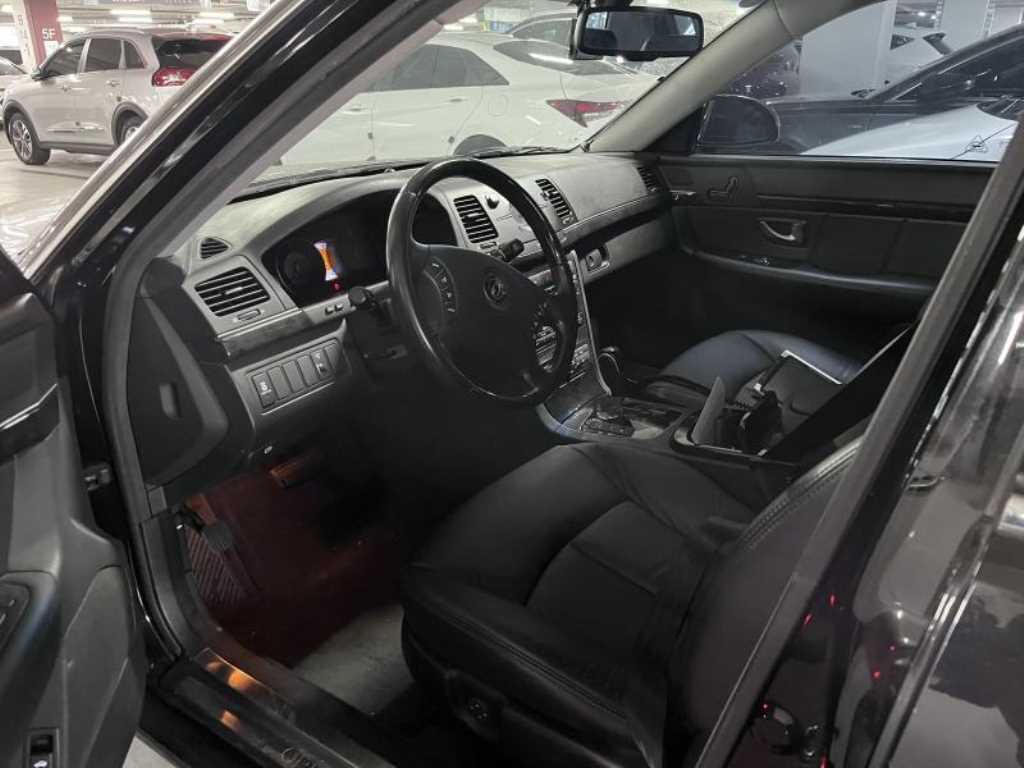 KIA Opirus - Vista 5