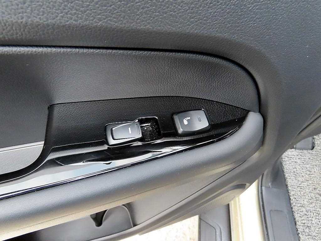 Ssangyong Rexton 2024 the color of pearl - Importación desde Corea - HF Imports Iquique - Foto 16