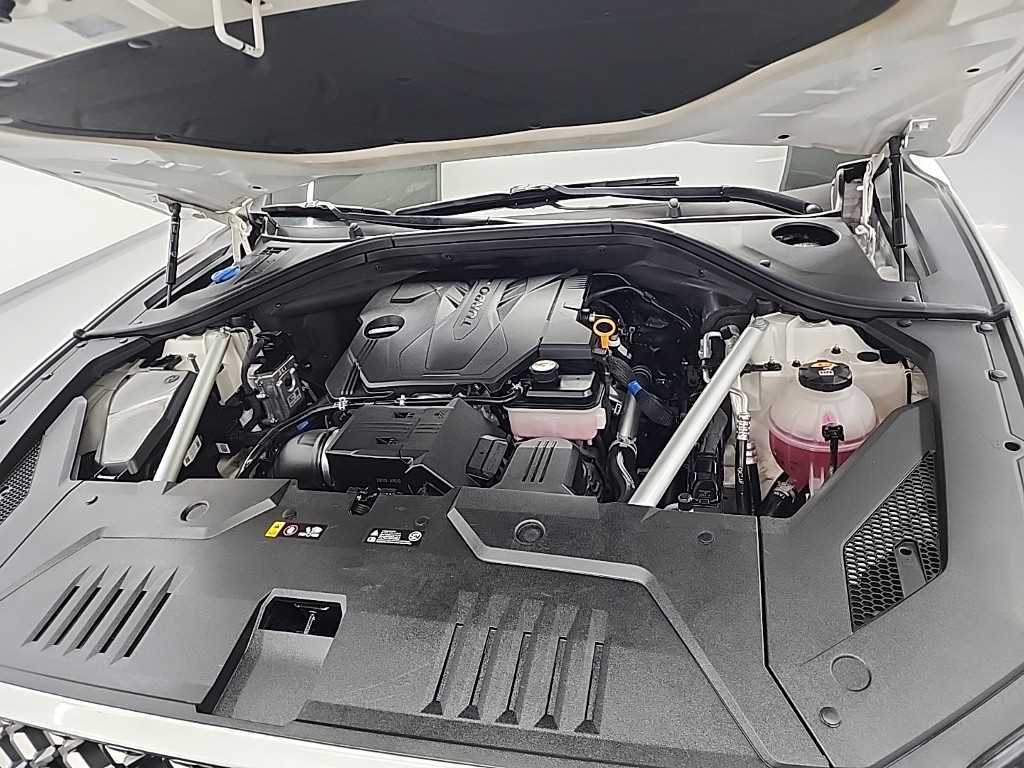 Genesis GV70 - Vista 5