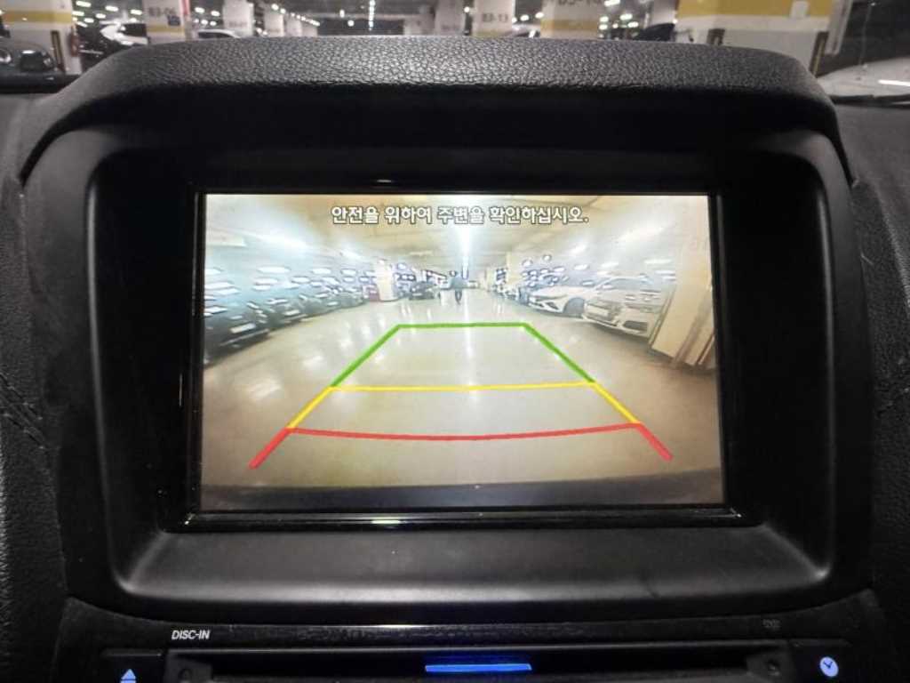 HYUNDAI Genesis - Vista 11