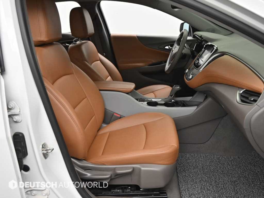 Chevrolet Malibu - Vista 10