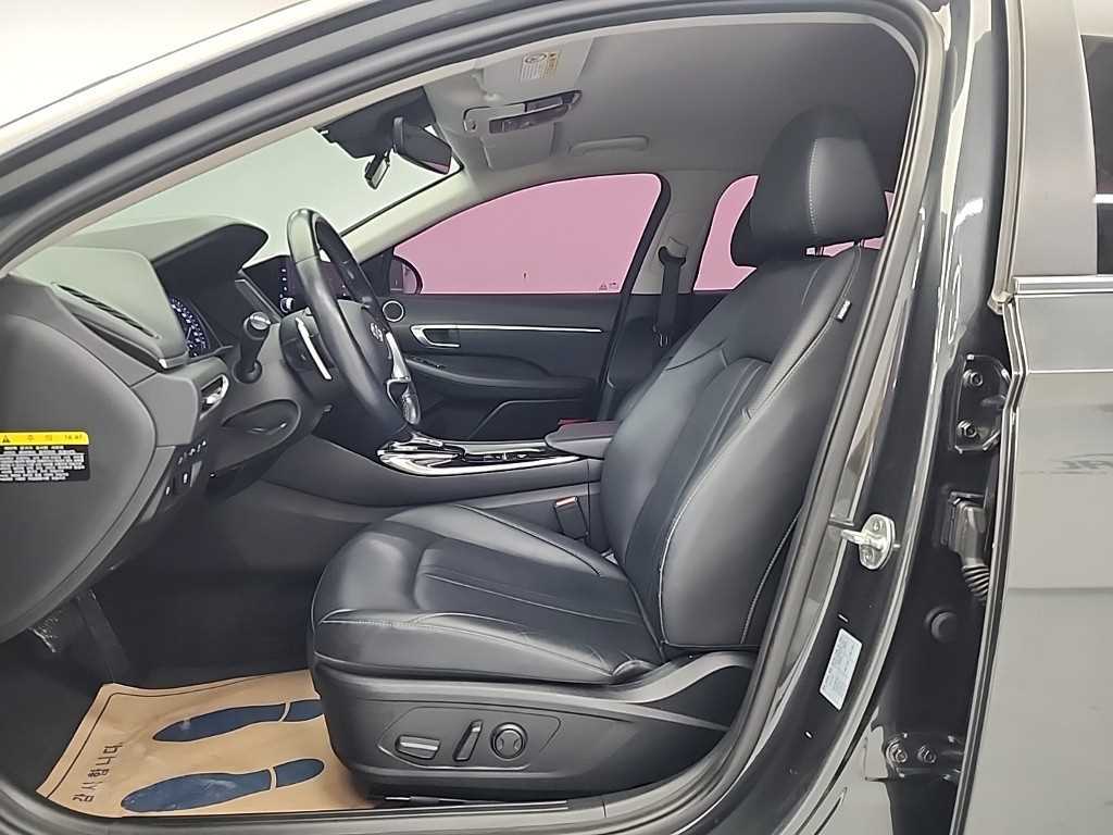 HYUNDAI Sonata - Vista 11