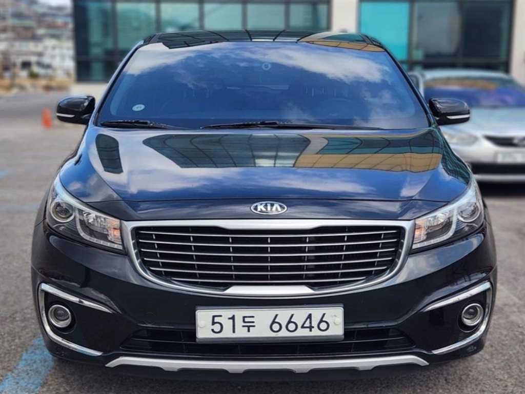 KIA Carnival 2015 Negro - Importación desde Corea - HF Imports Iquique - Foto 1