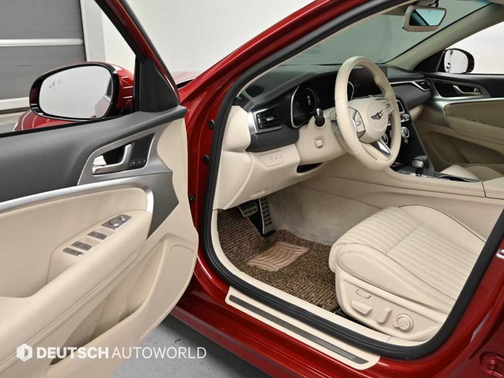 Genesis G70 - Vista 11