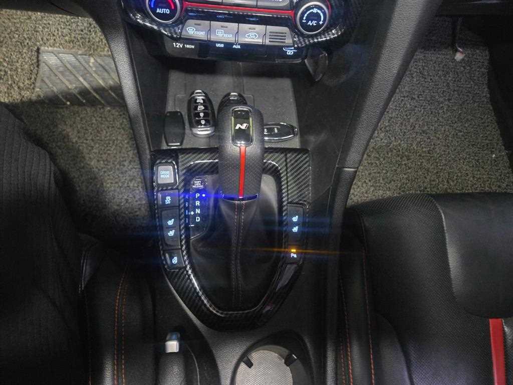 HYUNDAI Veloster 2018 Gris - Importación desde Corea - HF Imports Iquique - Foto 14