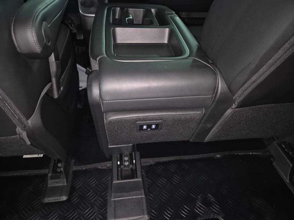 HYUNDAI Staria 2023 Negro - Importación desde Corea - HF Imports Iquique - Foto 18