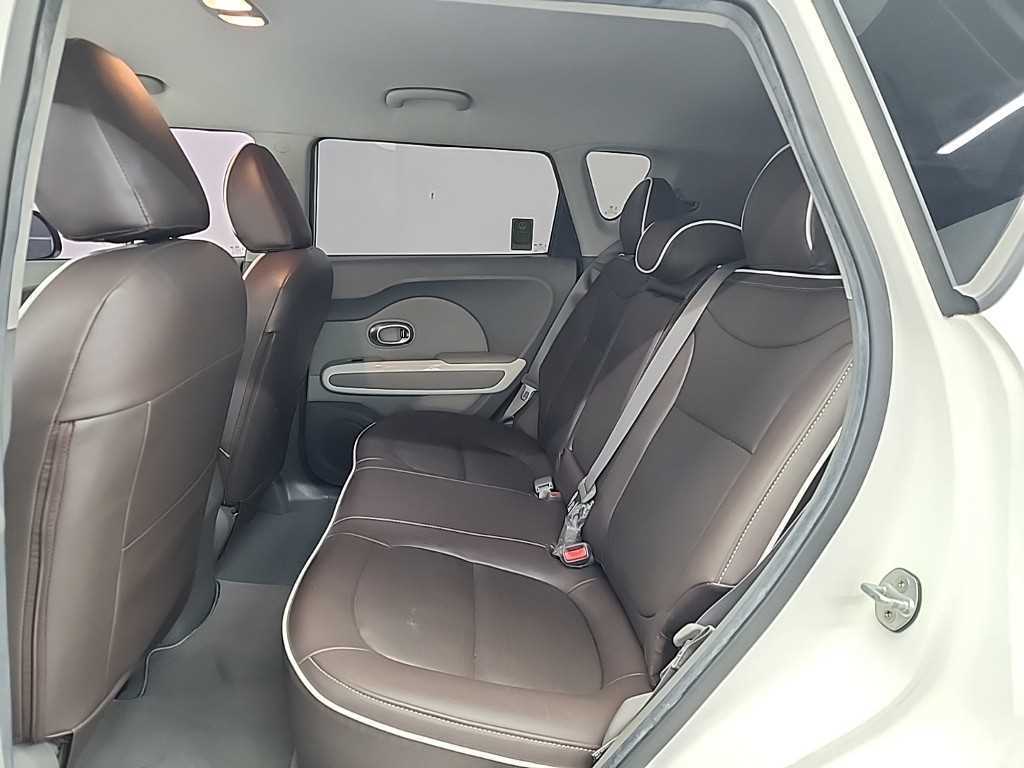 KIA Soul - Vista 12