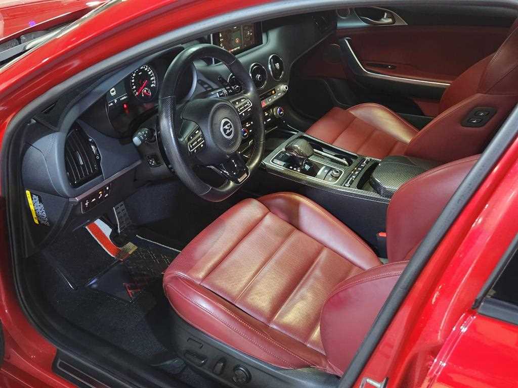 KIA Stinger - Vista 7