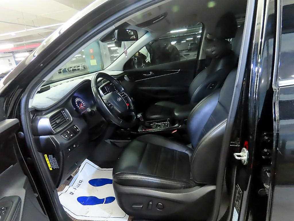 KIA Sorento - Vista 6