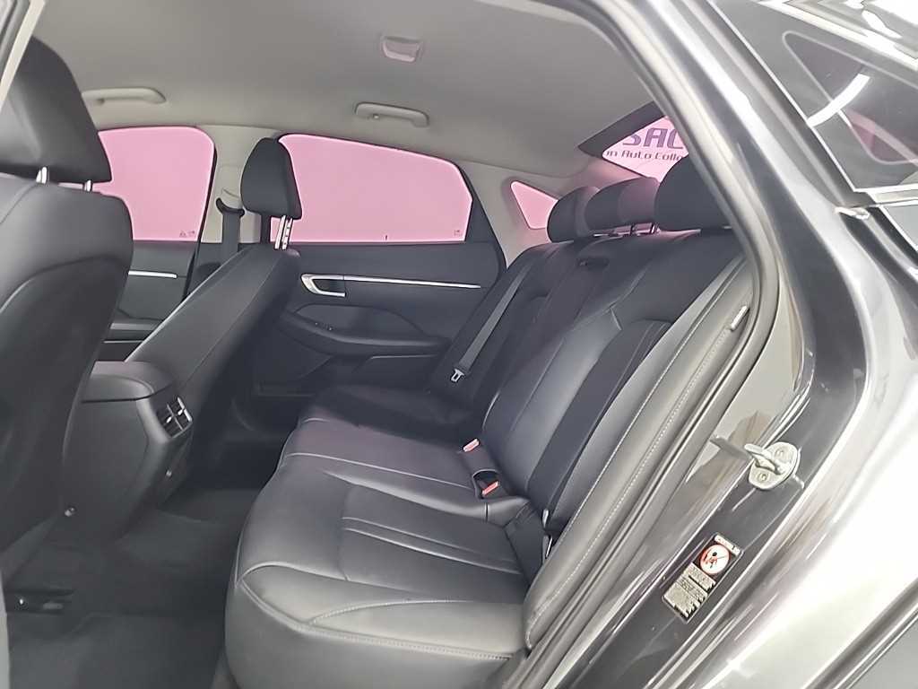 HYUNDAI Sonata - Vista 12