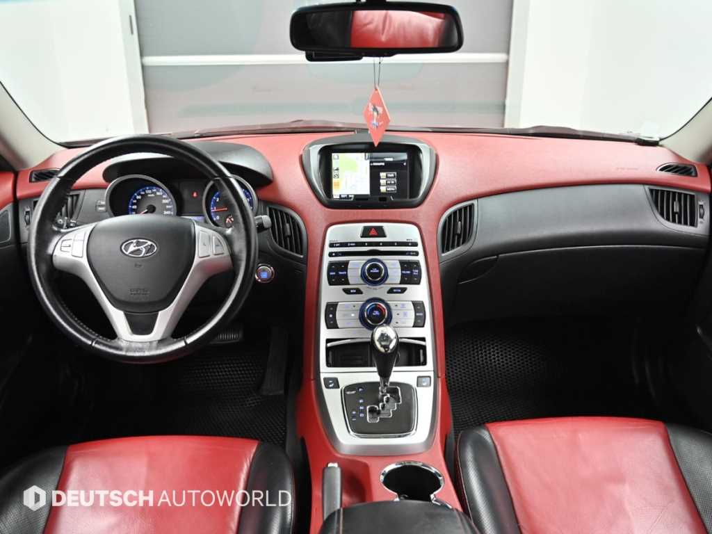 HYUNDAI Genesis - Vista 7