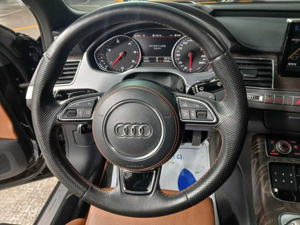 Audi A8 - Vista 8