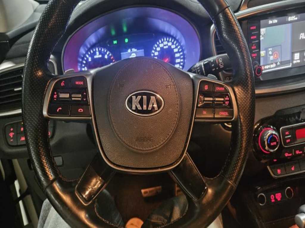 KIA Sorento - Vista 12
