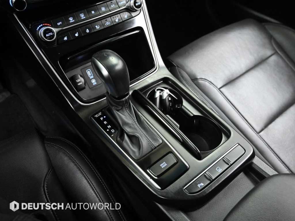 HYUNDAI Grandeur - Vista 9