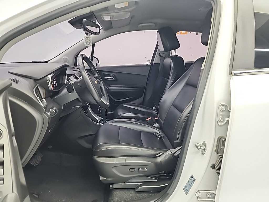 Chevrolet Trax - Vista 11