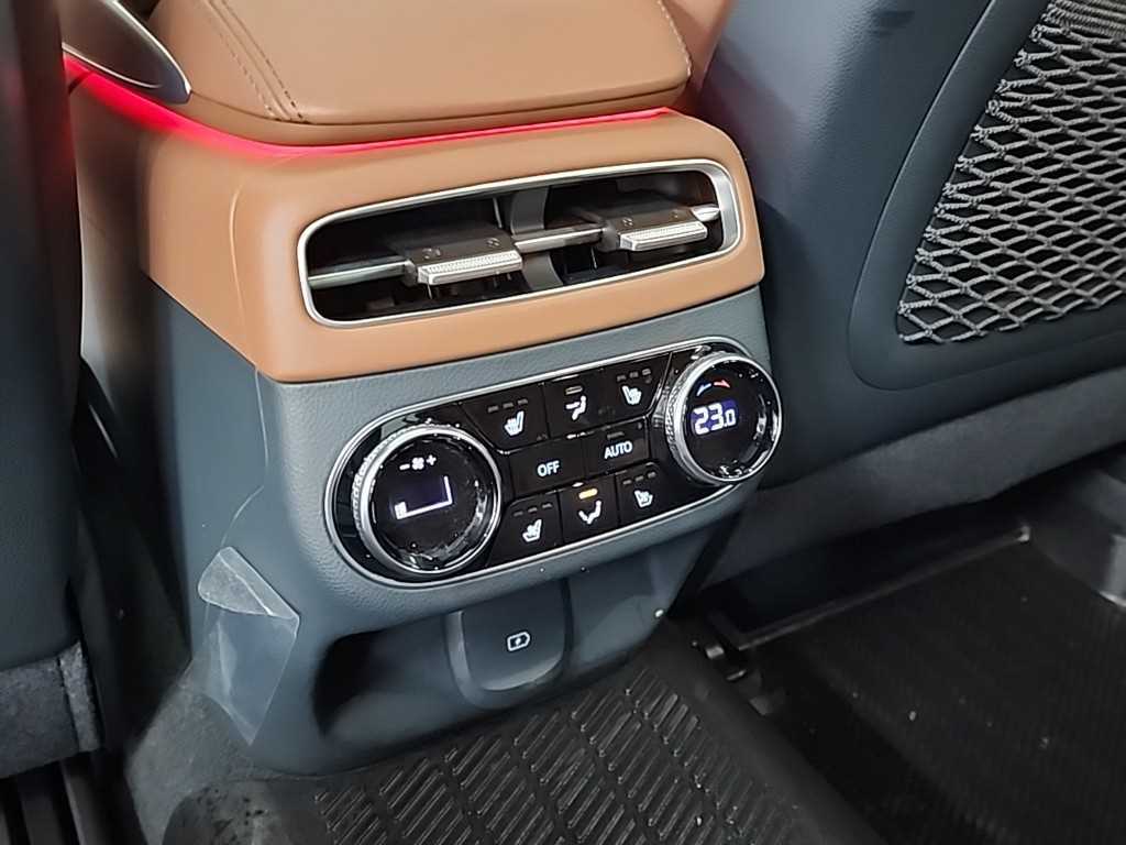 Genesis GV70 2024 Blanco - Importación desde Corea - HF Imports Iquique - Foto 14