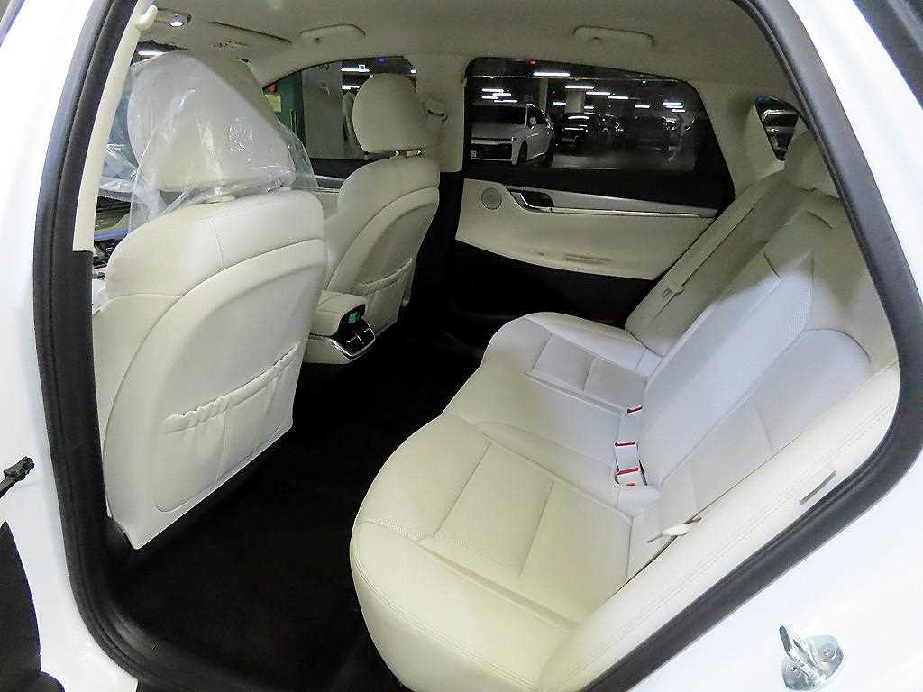 HYUNDAI Grandeur - Vista 8