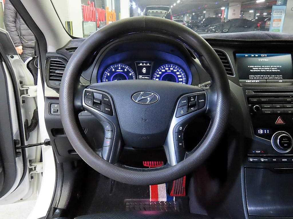 HYUNDAI Grandeur - Vista 8