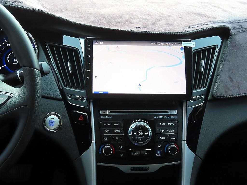 HYUNDAI Sonata - Vista 10