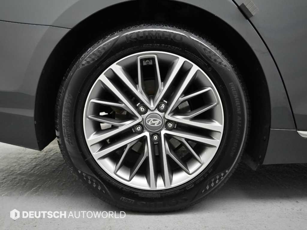 HYUNDAI Grandeur - Vista 5