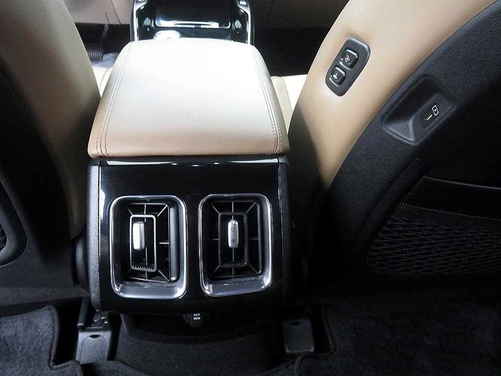 KIA Sorento - Vista 9