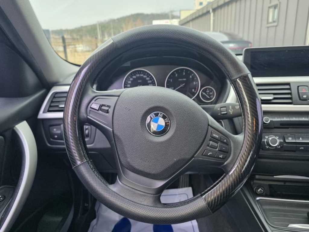 BMW 3 series - Vista 8