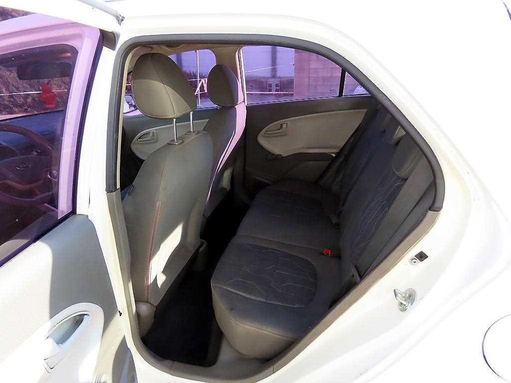 KIA Morning - Vista 6