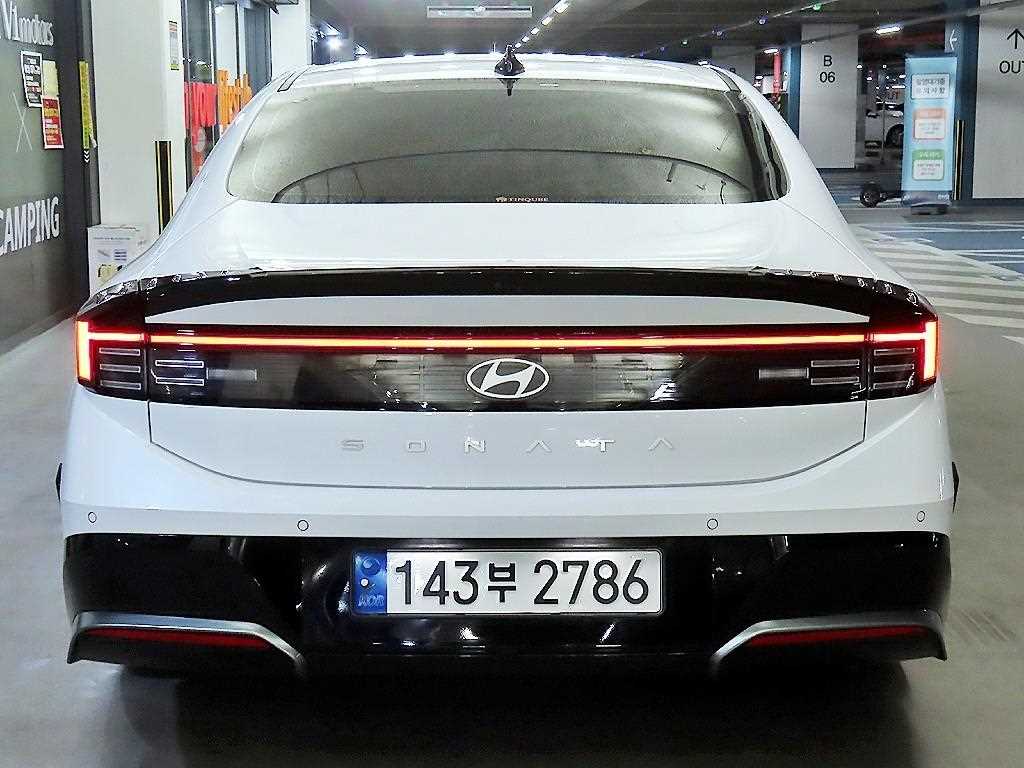 HYUNDAI Sonata - Vista 5