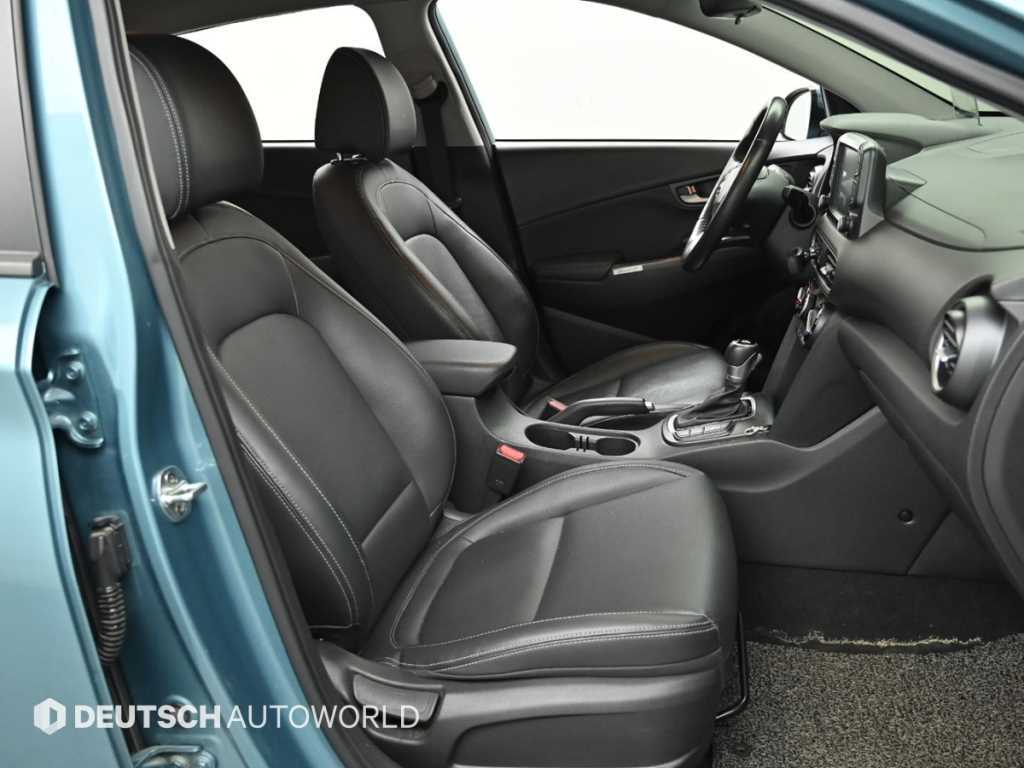 HYUNDAI Kona - Vista 10