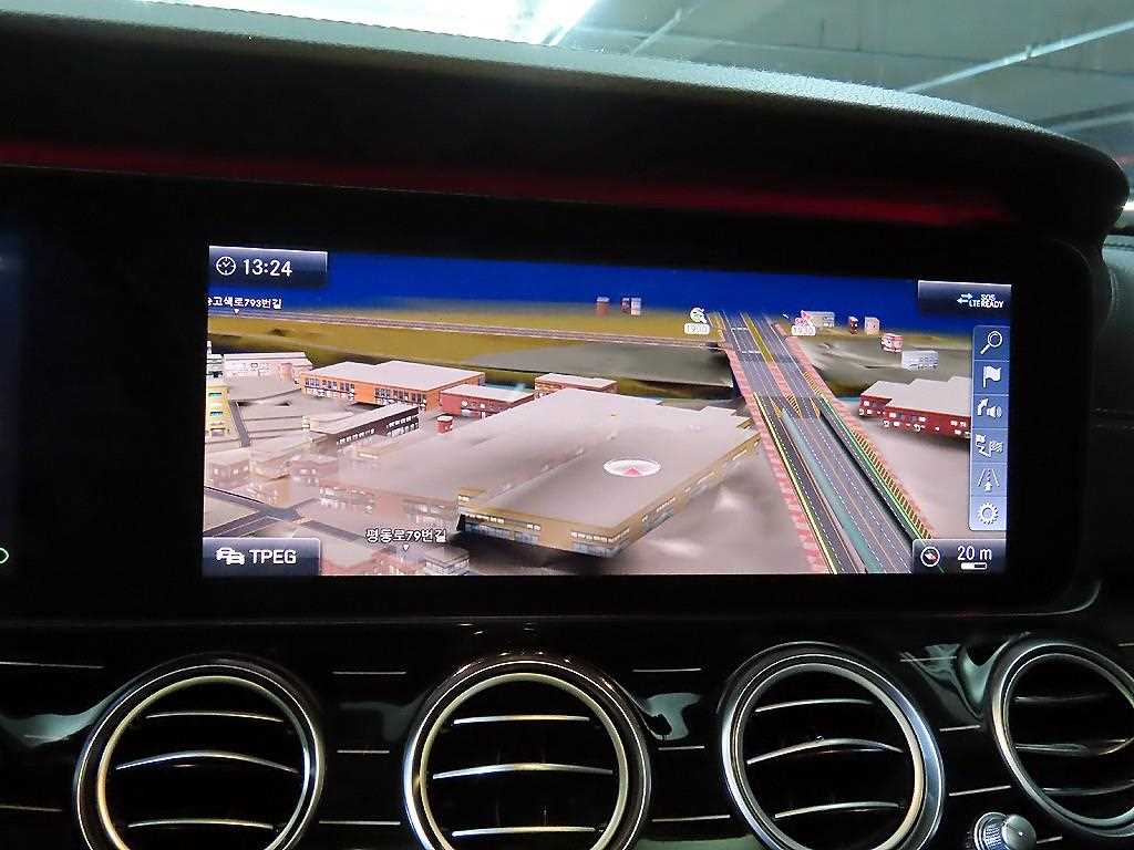 Mercedes Benz E class 2020 Negro - Importación desde Corea - HF Imports Iquique - Foto 13