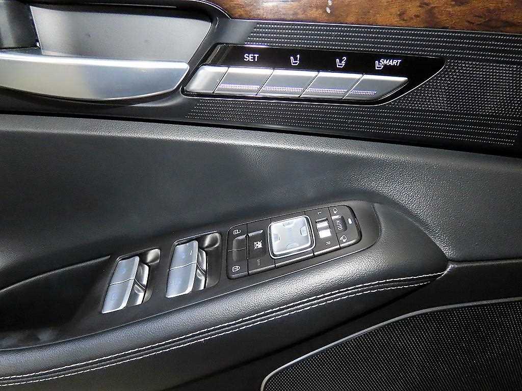 Genesis G90 2019 Negro - Importación desde Corea - HF Imports Iquique - Foto 13