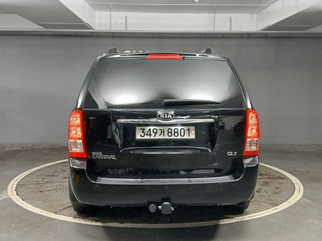 KIA Carnival - Vista 5