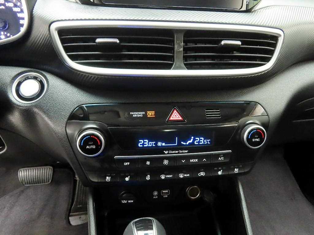 HYUNDAI Tucson - Vista 10