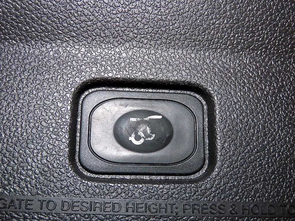 Ford Explorer 2015 Negro - Importación desde Corea - HF Imports Iquique - Foto 15