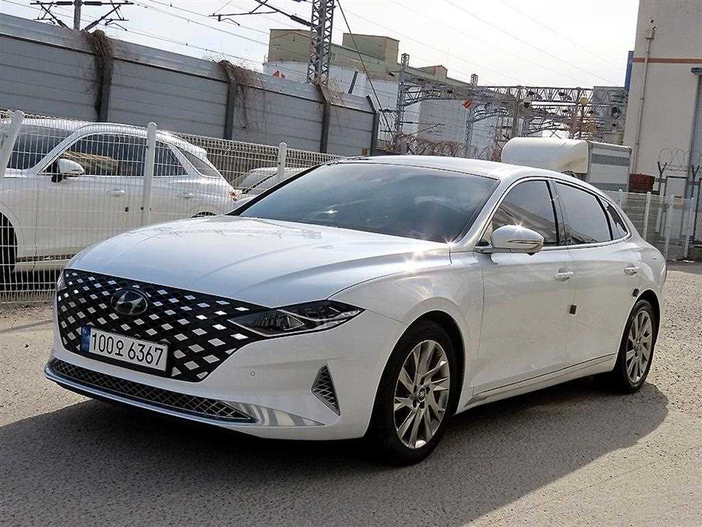 HYUNDAI Grandeur - Vista 2