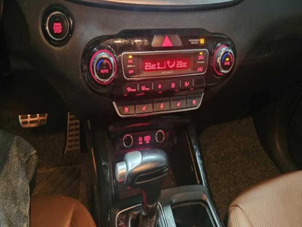 KIA Sorento - Vista 10