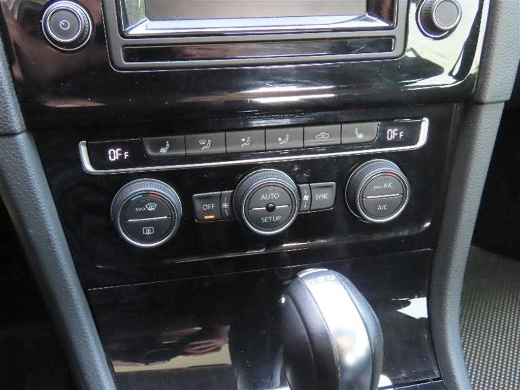 Volkswagen Golf - Vista 7