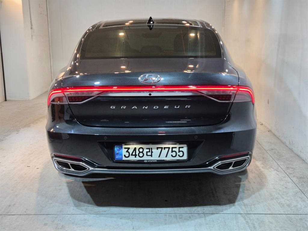 HYUNDAI Grandeur - Vista 3