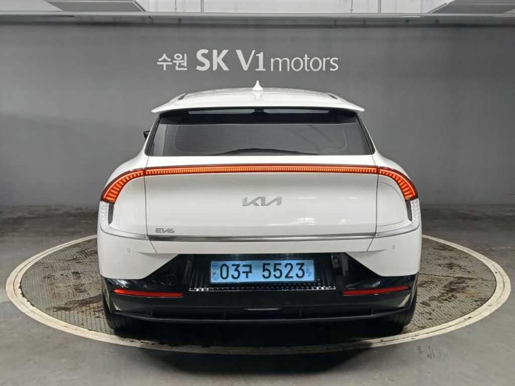 KIA EV6 - Vista 5