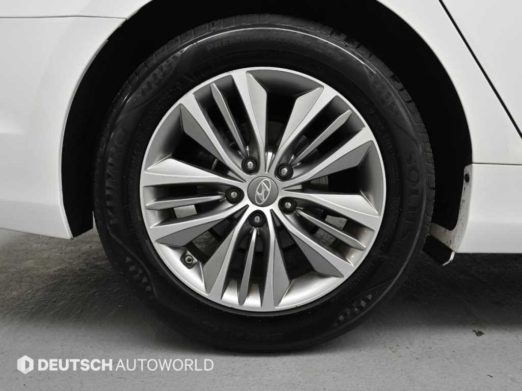 HYUNDAI Grandeur - Vista 5