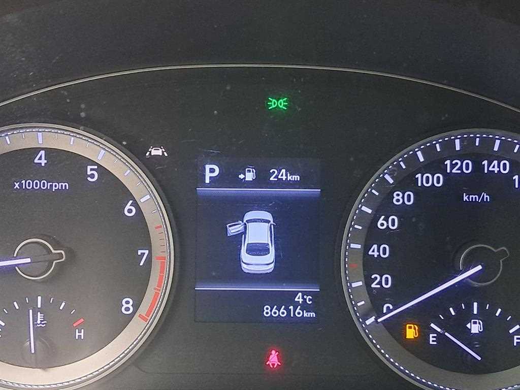 HYUNDAI Grandeur - Vista 8