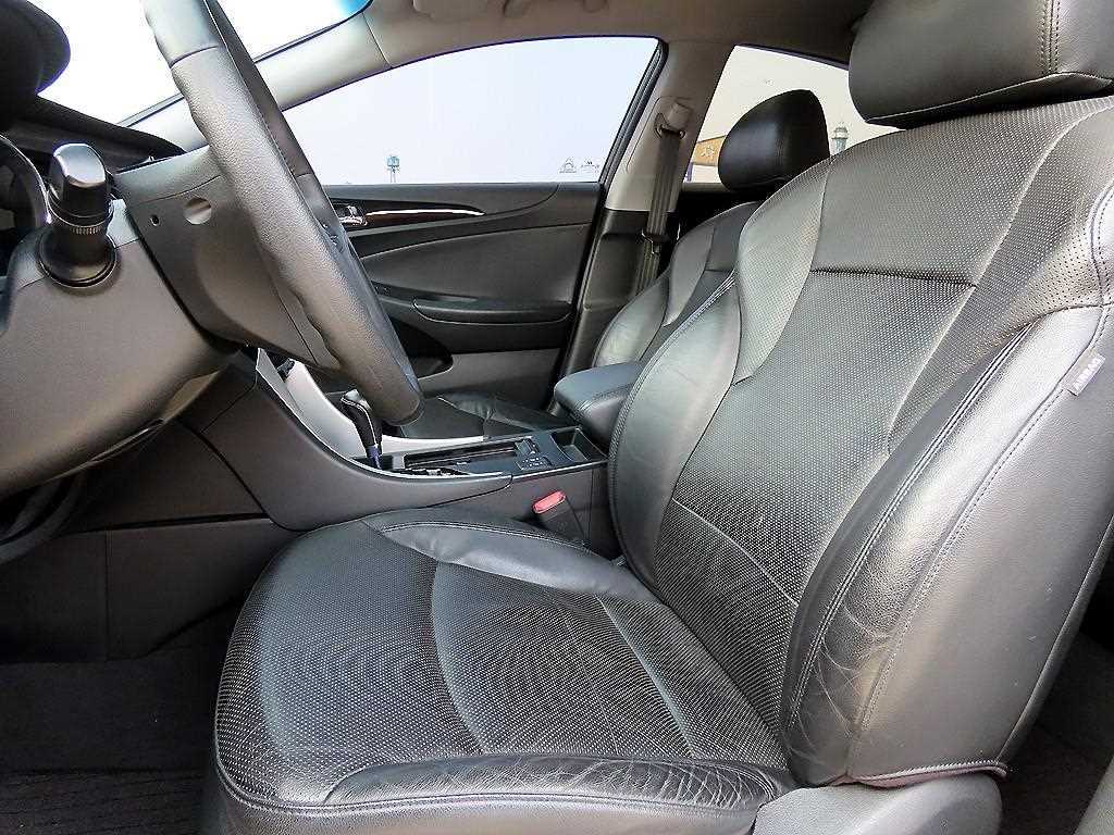 HYUNDAI Sonata - Vista 5