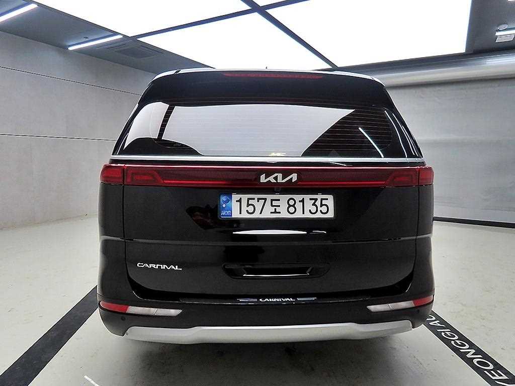KIA Carnival - Vista 3