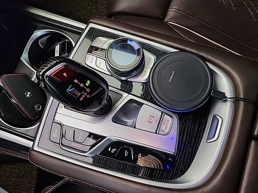 BMW 7 Series - Vista 8