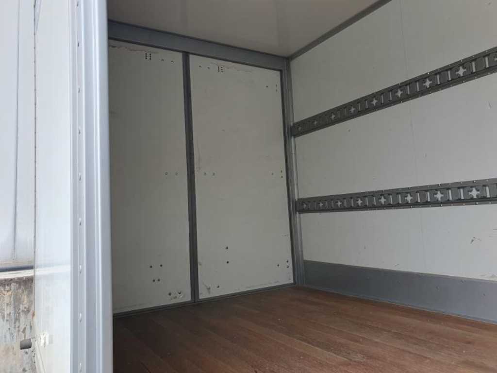 medium and large cargo truck - Vista 11