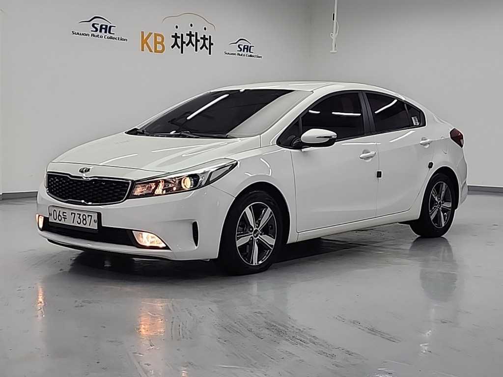 KIA K3 2018 Blanco - Importación desde Corea - HF Imports Iquique - Foto 1