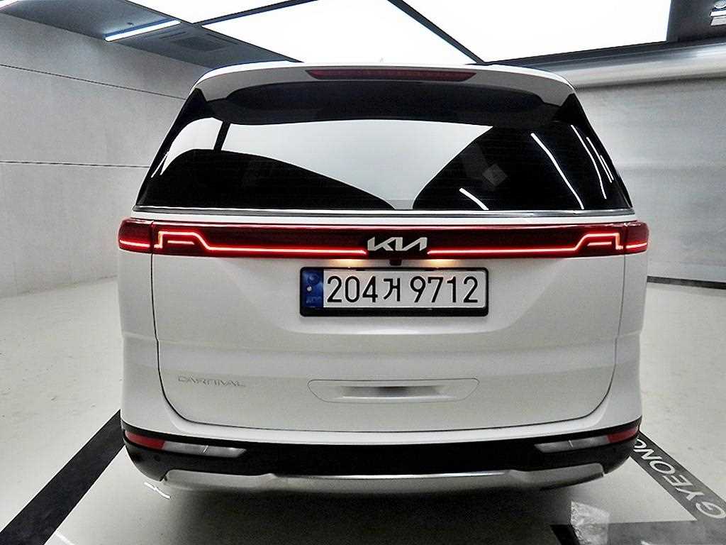 KIA Carnival - Vista 3